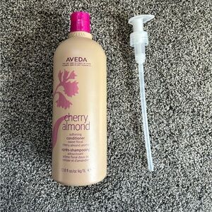 NEW Aveda Cherry Almond Softening Conditioner (33.8 fl oz)
